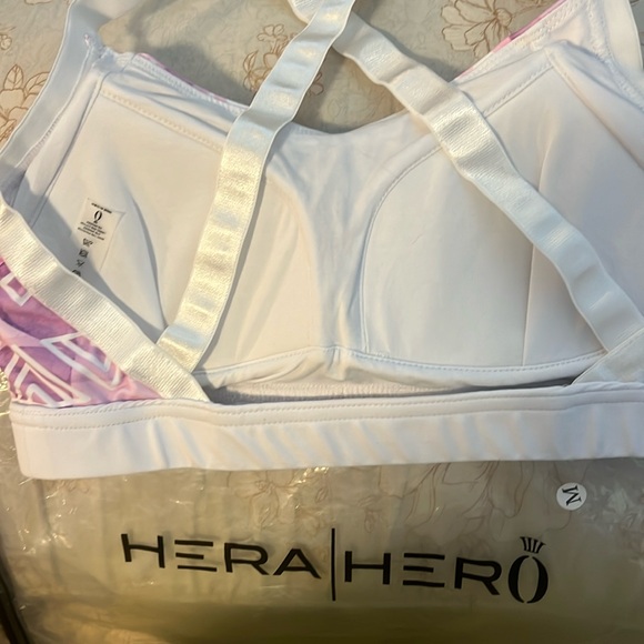 Hera x Hero Women's Seamless X Back Sports Bra in Pink /White Color NWT - Picture 6 of 9